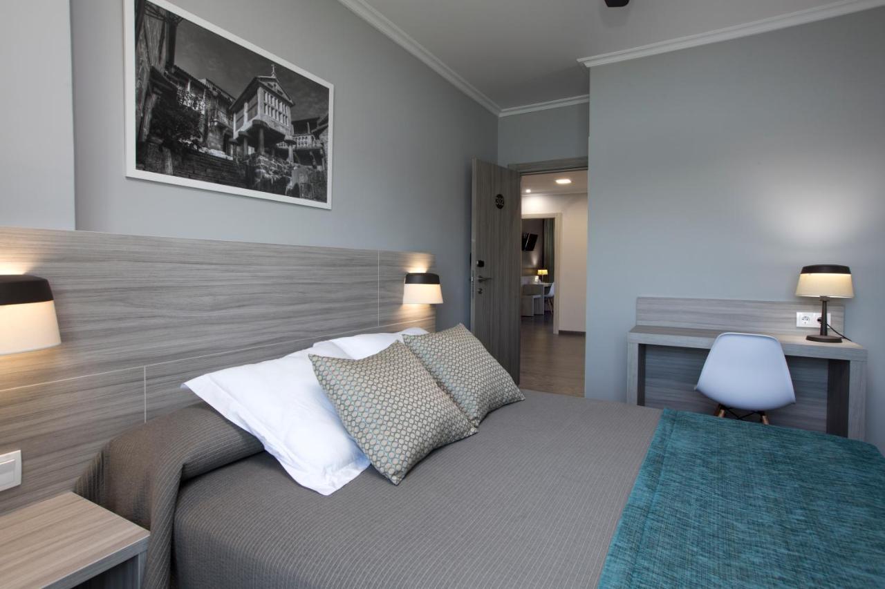 Hotel กอมบาร์โร ภายนอก รูปภาพ